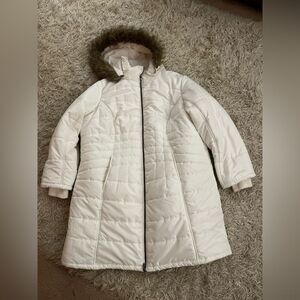 -Susan Graver Women's White Quilted Coat with Faux Fur Hood size 1x